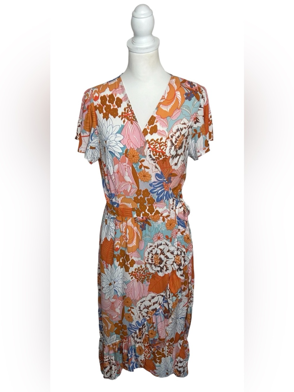 Zesica NWT Floral Wrap Midi Dress Sz M Surplice V Neck Ruffled Hem Boho Flowy